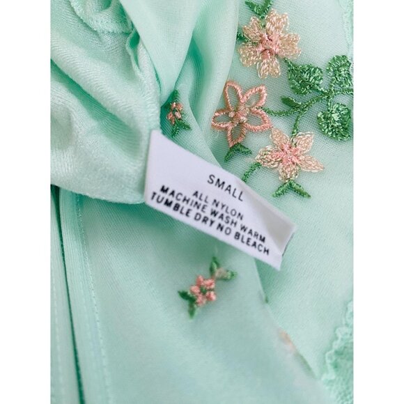 Vintage NWT Shadowline Nightgown with Embroidered Detail, Size Small, Mint Green - Picture 6 of 8